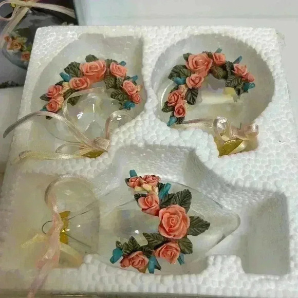 VINTAGE SET OF 3 VICTORAN‎ GLASS ORNAMENTS new in box - Picture 5 of 5